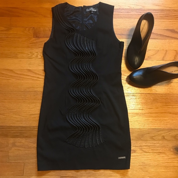 Goldmine Dresses & Skirts - Black Stretch Mini Dress with Zipper Design